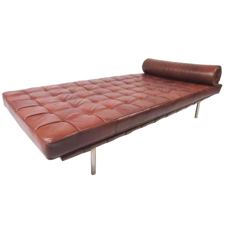 Ludwig Mies vd Rohe style, Daybed Barcelona Pavillion Cognac