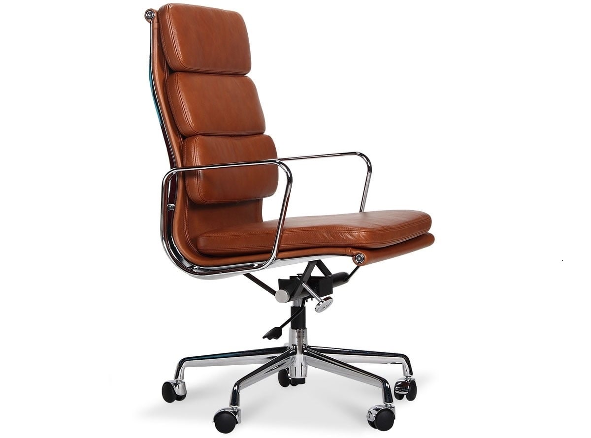 Charles Eames style, Styreleder EA219 lær antikk