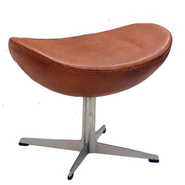 Arne Jacobsen style, Fotskammel Egg stol lær Cognac